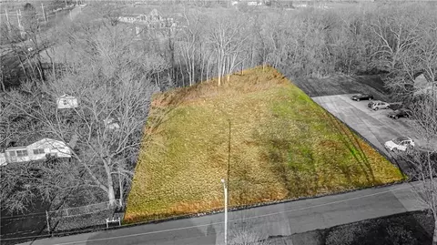 8818 N Main St, Kansas City, MO 64155