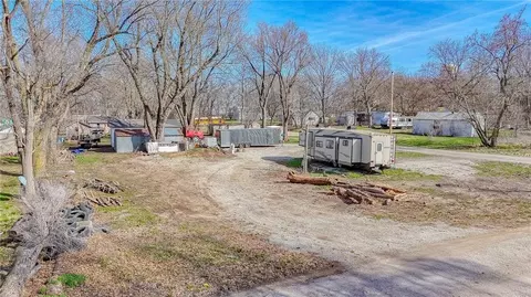 608 W Heth St, Mayview, MO 64071