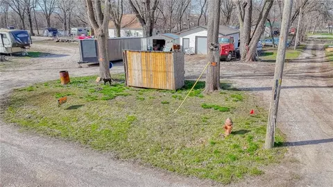 608 W Heth St, Mayview, MO 64071 photo 4