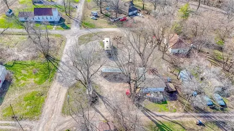 608 W Heth St, Mayview, MO 64071 photo 5