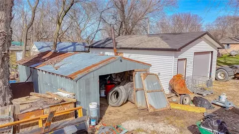 608 W Heth St, Mayview, MO 64071 photo 8
