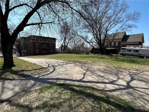 900 Benton Blvd, Kansas City, MO 64127