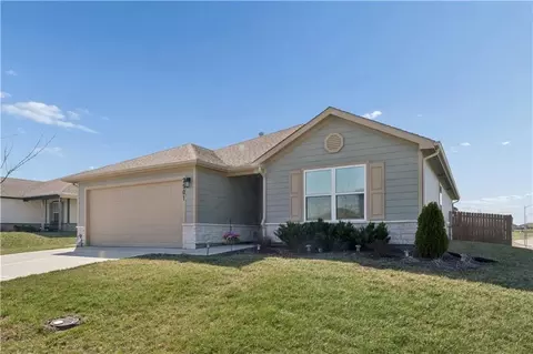 7901 SE 6th St, Blue Springs, MO 64014