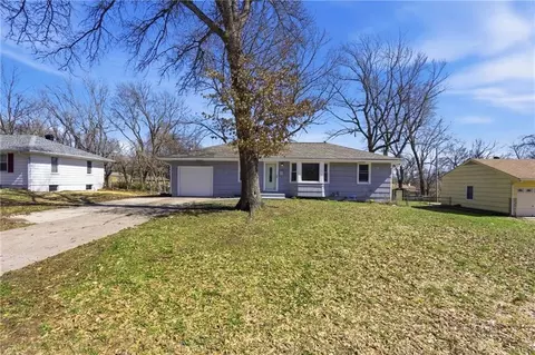 10109 White Ave, Kansas City, MO 64134