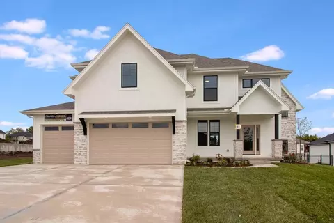 2700 NE Crestview St, Blue Springs, MO 64029