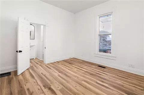 Bedroom - 301 E Mitchell St, Marshall, MO 65340 photo 1 of 5