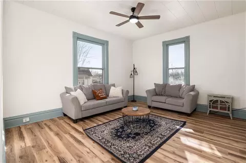 Living - 301 E Mitchell St, Marshall, MO 65340 photo 1 of 4