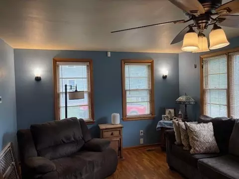 Living - 1119 Mound St, Atchison, KS 66002 photo 2 of 2
