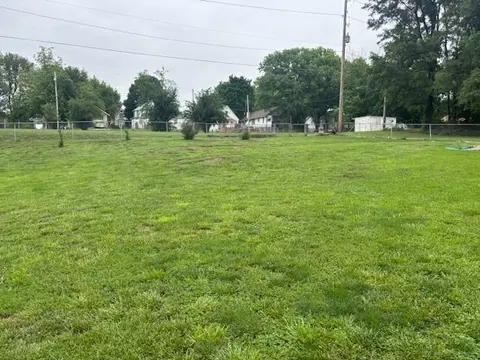 Exterior - 1119 Mound St, Atchison, KS 66002 photo 4 of 6
