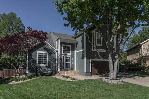 991 N Marion St, Olathe, KS 66061