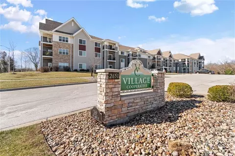 2651 NW Barry Rd #108, Kansas City, MO 64154