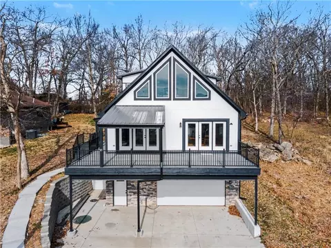 85 Lake Shore Dr, Lake Lotawana, MO 64086
