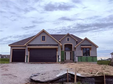 10510 N Liberty St, Kansas City, MO 64155