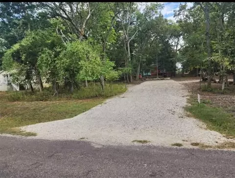 126 Fascination Ln, Linn Valley, KS 66040