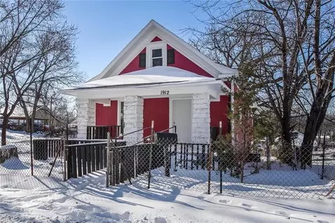 1912 Chelsea Ave, Kansas City, MO 64127