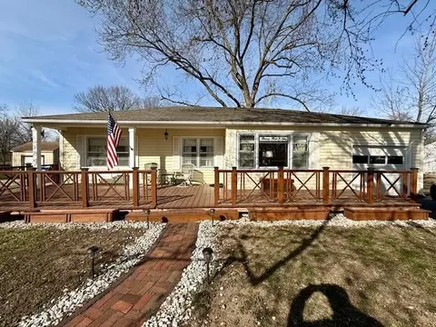 2409 Ohio St, Lawrence, KS 66046