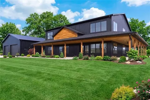 829 1001st Rd, Odessa, MO 64076