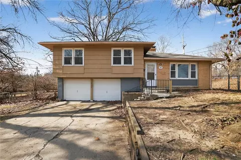 6212 E 95th Ter, Kansas City, MO 64134