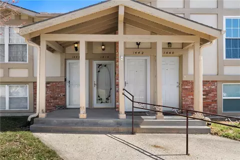 1444 NW 64th Ter, Kansas City, MO 64118