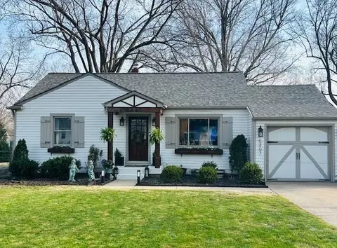 5407 W 72nd Ter, Prairie Village, KS 66208