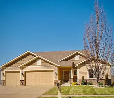 626 Liberty Rd, Smithville, MO 64089
