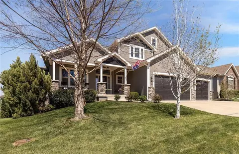 12916 W 169th St, Overland Park, KS 66221