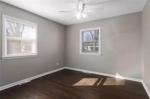 Bedroom - 902 SW Lea Dr, Lees Summit, MO 64081 photo 2 of 6