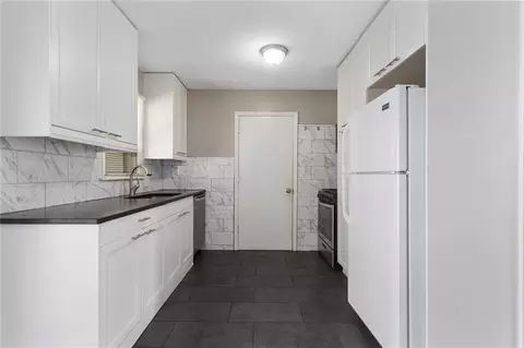 Kitchen - 902 SW Lea Dr, Lees Summit, MO 64081 photo 1 of 2