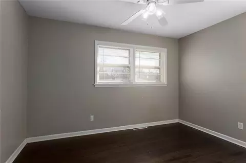 Bedroom - 902 SW Lea Dr, Lees Summit, MO 64081 photo 6 of 6