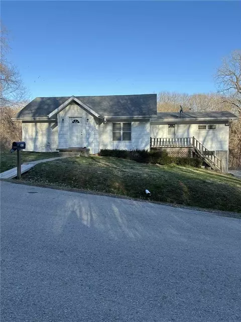 3415 N 2nd St, Saint Joseph, MO 64505