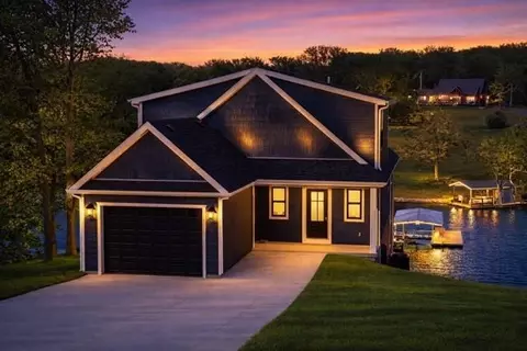 430 Lake Viking Ter, Gallatin, MO 64640