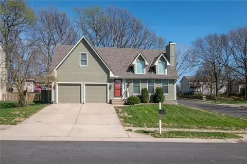 8701 N Winan Ave, Kansas City, MO 64153