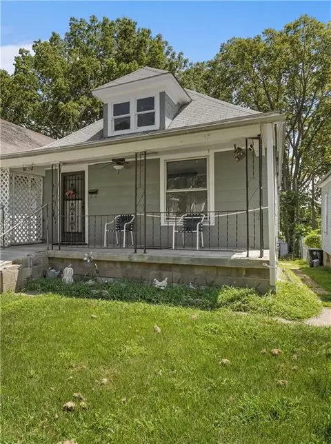 1807 Kensington Ave, Kansas City, MO 64127