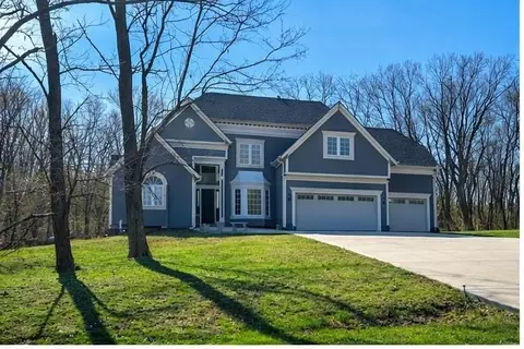 14921 Black Oak Dr, Smithville, MO 64089