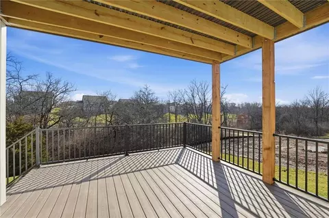 2074 NW Obrien Rd, Lees Summit, MO 64081 photo 32