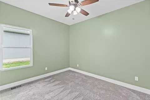 314 W 4th St, Cameron, MO 64429 photo 17
