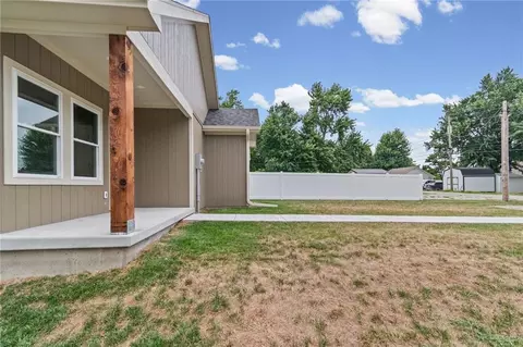 314 W 4th St, Cameron, MO 64429 photo 23