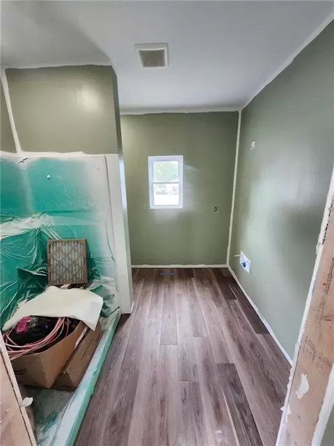 Bath - 314 W 4th St, Cameron, MO 64429 photo 2 of 2