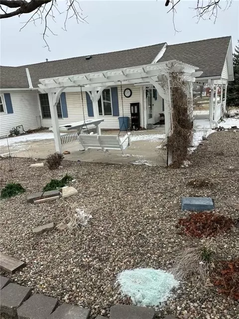 Exterior - 310 Berry St, Conception Junction, MO 64434 photo 8 of 8