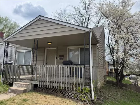1600 Cypress Ave, Kansas City, MO 64127