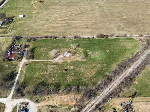 309 N 5th St, Walker, MO 64790 photo 7