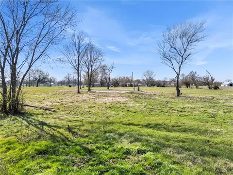 309 N 5th St, Walker, MO 64790 photo 23