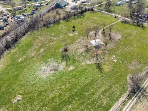 309 N 5th St, Walker, MO 64790 photo 18