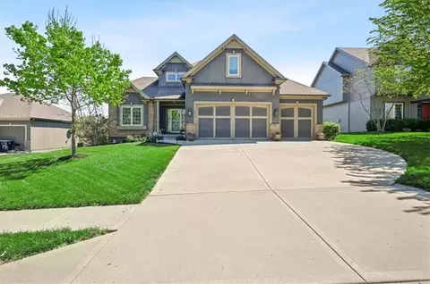 9519 N Lane Ave, Kansas City, MO 64157