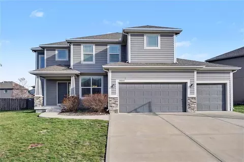 28600 W 162nd Pl, Gardner, KS 66030
