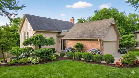 7407 W 101st Ter, Overland Park, KS 66212