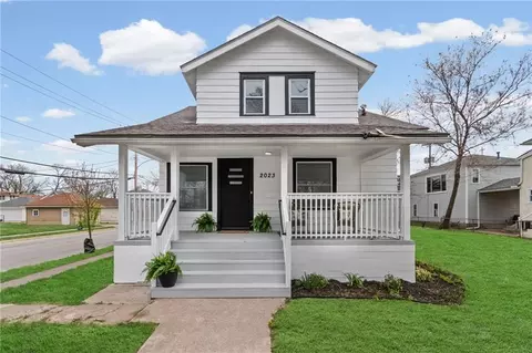 2023 Fayette St, North Kansas City, MO 64116