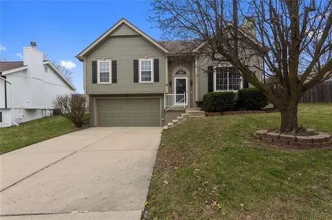 8603 NE 110th Ter, Kansas City, MO 64157