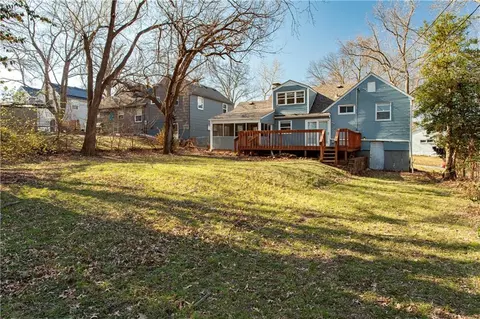 Exterior - 9616 E 26th St S, Independence, MO 64052 photo 6 of 7