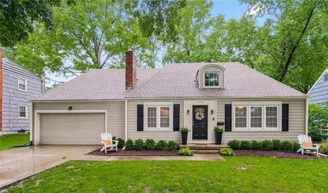 3118 W 79th St, Prairie Village, KS 66208